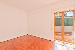 Flat, 4 bedrooms, for Rent