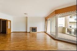 Flat, 3 bedrooms, for Sale