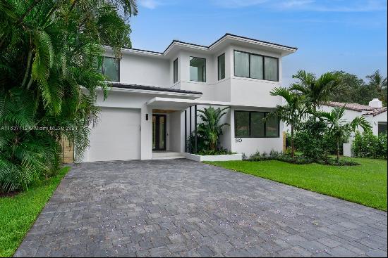 Turnkey, new construction home in Biscayne Park. Construction is complete and ready to sel