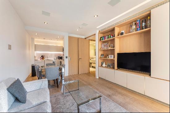 A one bedroom apartment in Chatsworth House, One Tower Bridge.