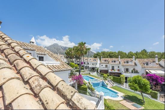 Casa Montepiedra, spacious semi detached villa in Marbella Golden Mile