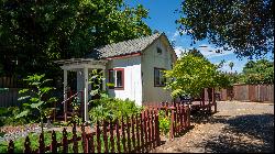 Two Houses on Two Parcels, Healdsburg