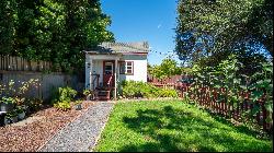 Two Houses on Two Parcels, Healdsburg