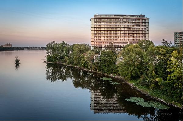 Laval (Chomedey) Residential