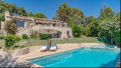 Mougins - Property with view of the village, sea and hills