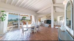 Mougins - Property with view of the village, sea and hills