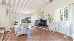 Mougins - Property with view of the village, sea and hills