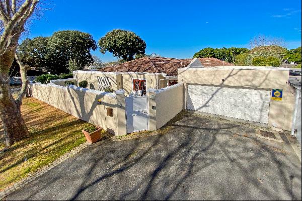 2 Christine Street, Constantia