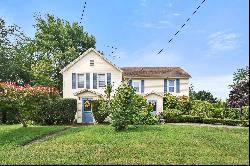 NEW ENGLAND FARMHOUSE ON HAYDEN POND WITH INCOME PRODUCING APARTMENT!