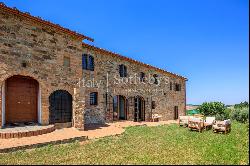 Wonderful farmhouse in the countryside of Siena