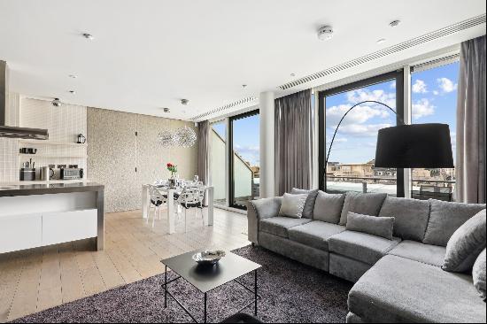 Grand two bedroom apartment in the heart of the West End