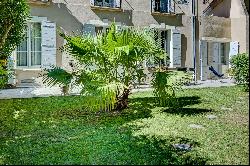 Hotel particulier flat garden and parkings