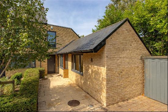 Austin Court, Cambridge, Cambridgeshire, CB4 2AX