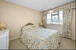 Rembrandt Way, Walton-On-Thames, Surrey, KT12 3SH