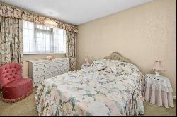 Rembrandt Way, Walton-On-Thames, Surrey, KT12 3SH