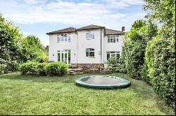 Betenson Avenue, Sevenoaks, Kent, TN13 3EN