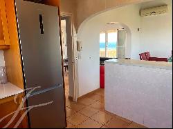 House for sale with sea views and swimming pool in Punta Grossa