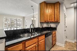 Stunning Renovated 2/2 Midtown Condo