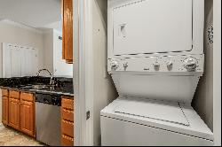 Stunning Renovated 2/2 Midtown Condo