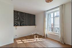 BIARRITZ, HEART OF TOWN, LAST FLOOR, APARTMENT COMPLETELY RENOVATED