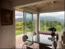 SARE, HOUSE OF 260 M², PANORAMIC VIEW ON THE MOUNTAINS