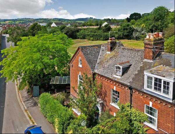 A semi-detached house with two self-contained apartments in a sought-after Exeter location