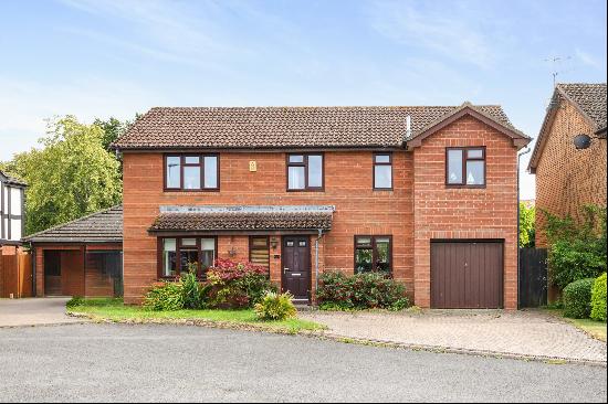 A fantastic detached family home in the popular Leckhampton area