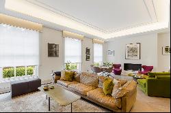 An exceptional apartment on one of London's most coveted squares