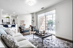 Stunningly Remodeled Condo In Prime Downtown Location