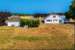 4596 Woodcock Rd, Sequim, WA 98382