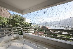 Apartment with beautiful view of the Lagoa, surrounded by nature