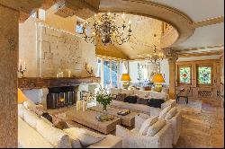 Luxury chalet, ski in ski out for rent in Courchevel