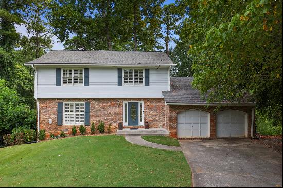 Great Opportunity in Dekalb's Shenandoah Valley Neighborhood