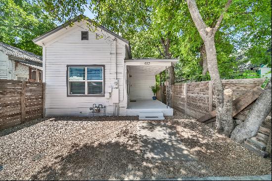 1007 North Cherry Street, San Antonio, TX 78202