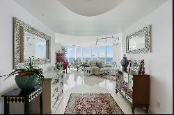 300 S Pointe Dr, #1901, Miami Beach, FL