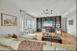 5415 Collins Ave, #PH F, Miami Beach, FL