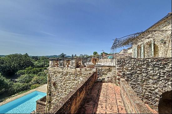 Uzes - Nimes - Maisone en pierres avec jardin, piscine, terrasse