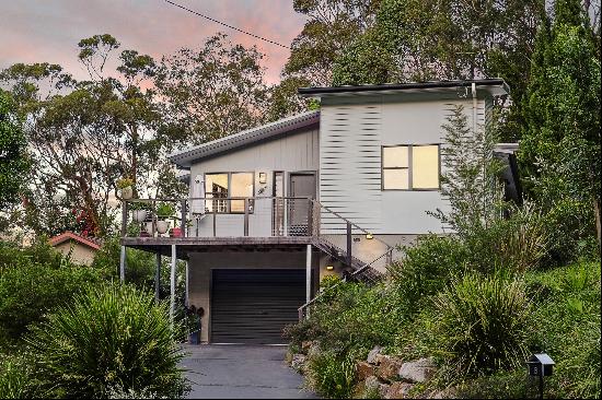 8 High View Road, Pretty Beach, AUSTRALIA