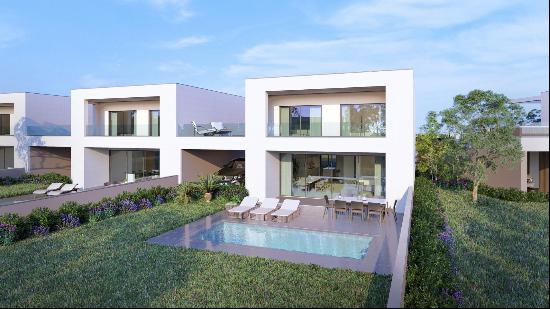 Elegant villas for sale near Vilamoura - 3 bedrooms, private pool & garden