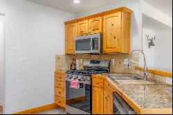 Convenient Kimball Junction Townhome with Mountain Views