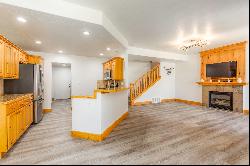 Convenient Kimball Junction Townhome with Mountain Views