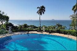 House in condominium with ocean and Pedra da Gávea views