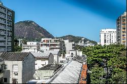 Apartment on a prime and quiet street in Jardim Botânico