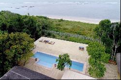 Exclusive villa in Trancoso with private access to Itapororoca Beach