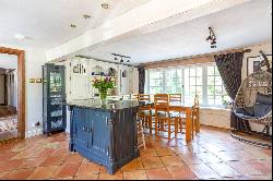 Wapseys Lane, Hedgerley, Buckinghamshire, SL2 3XH