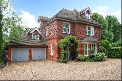 Miles Lane, Cobham, Surrey, KT11 2EA