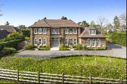 Holtwood Road, Oxshott, Leatherhead, Surrey, KT22 0QJ