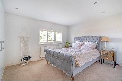 Fern Lane, Marlow, Buckinghamshire, SL7 3SD