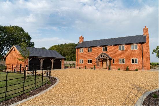 Hill Common Farm, Hill Common, Attleborough, Norfolk, NR17 1AF