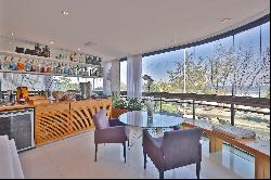 Ultra-luxury beachfront property in Barra da Tijuca